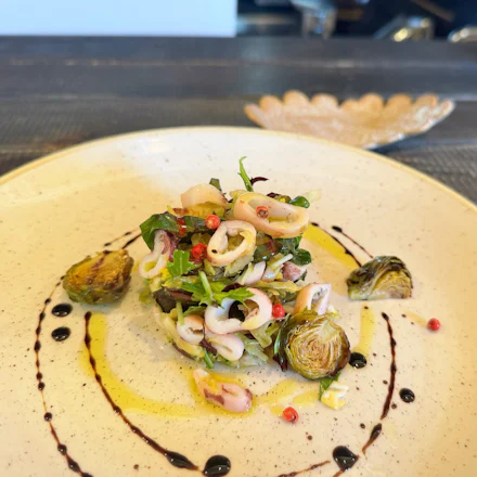 【横須賀】伊藤亮太郎さんの想いがたくさん詰まった
三浦半島を食べつくすレストラン「Loriga」